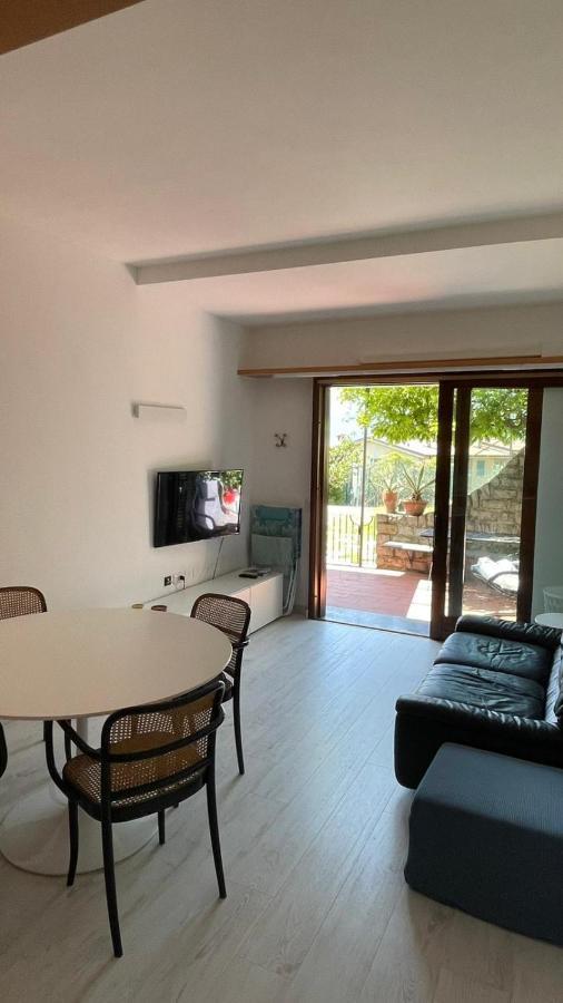 Lake View, Swimming Pool, Tennis Court And Private Parking 梅泽格拉 外观 照片